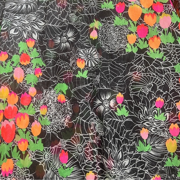 70s dagger collar sheer nylon floral button-up by Lord & Taylor FIFTH AVENUE - Picture 7 of 8